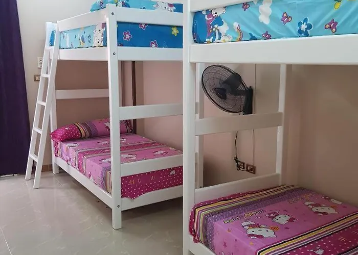 Sweet - للأجانب فقط Hostel *